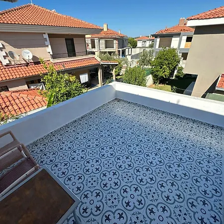 Vila Alacatida Havuzlu